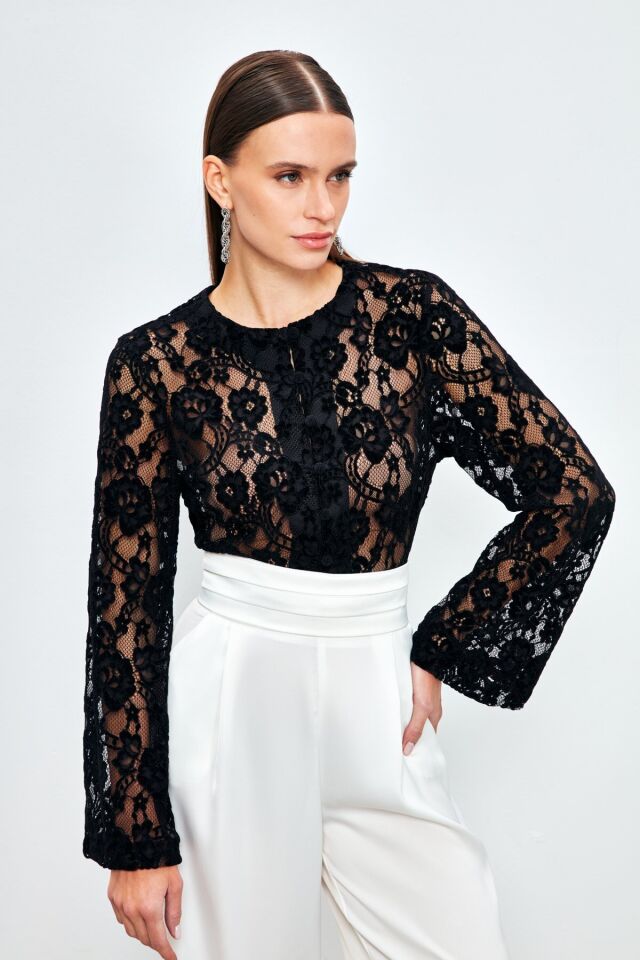 Dantelli Crop Bluz - Siyah